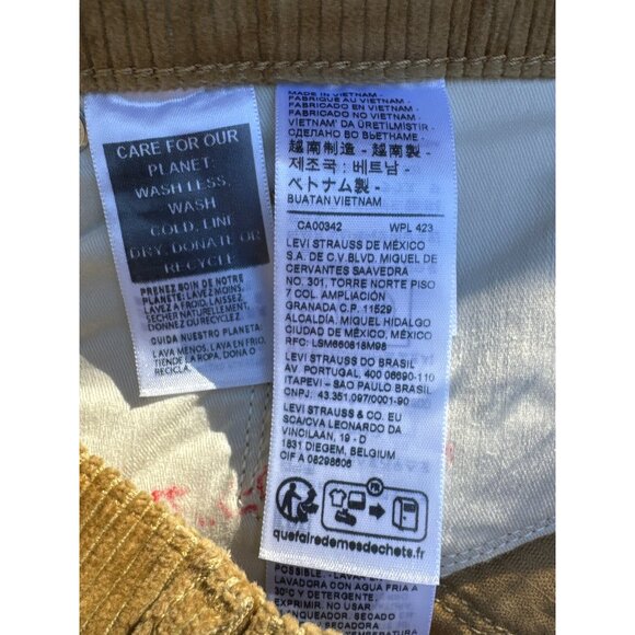 NWT Levis 314 Shaping Straight Corduroy Pants Mid Rise Beige Womens 30 x 30 - Picture 8 of 10